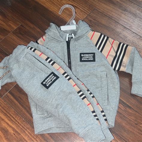 cheap burberry sweat suit|burberry burberrys towelling sweatshirt.